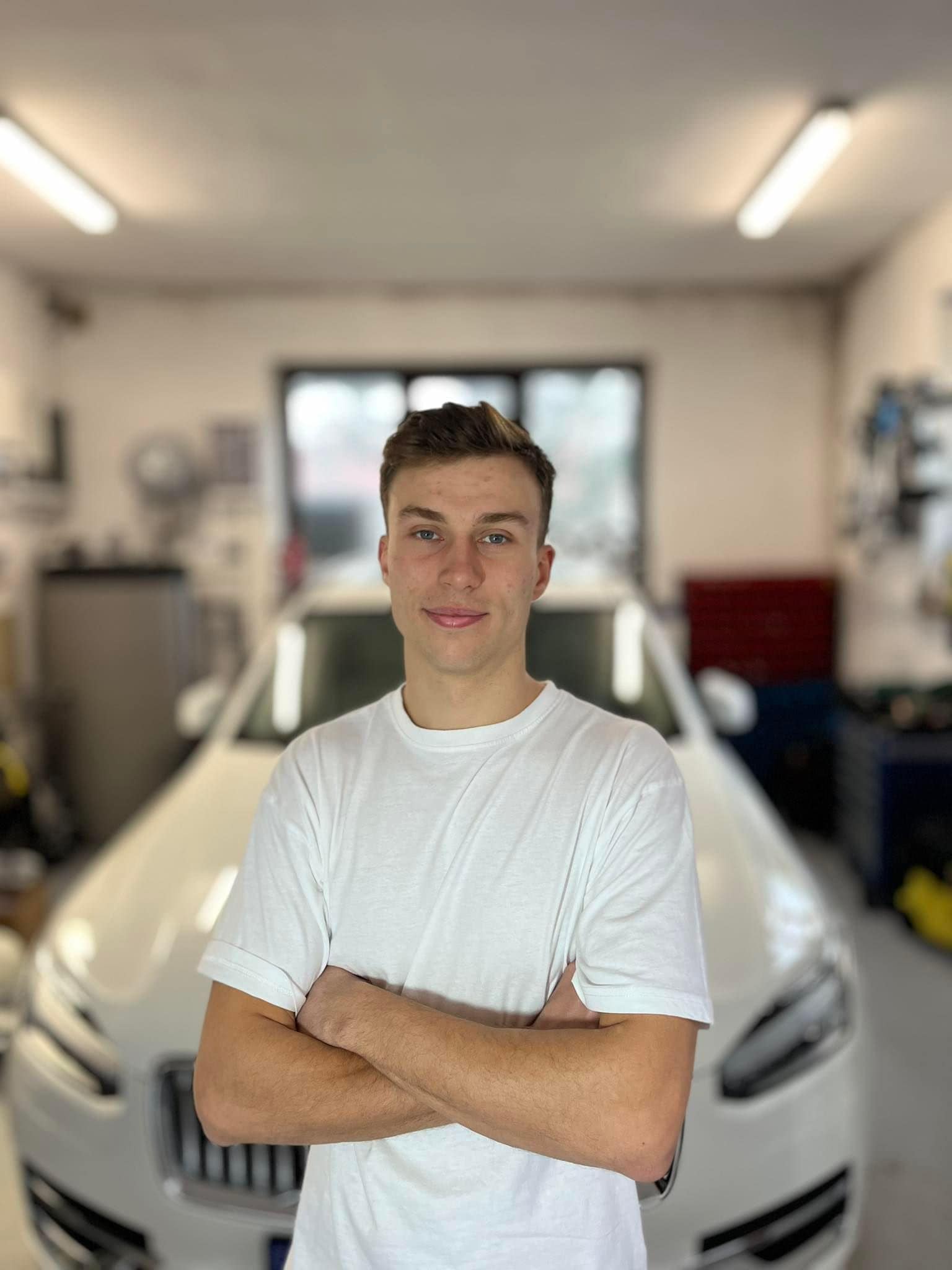 Krzysztof z JOKO Detailing w studiu